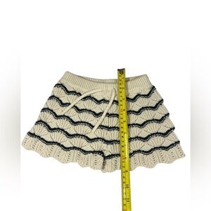 Zara Kids Scalloped Knit Shorts 2-3Y - Beige & Black Boutique